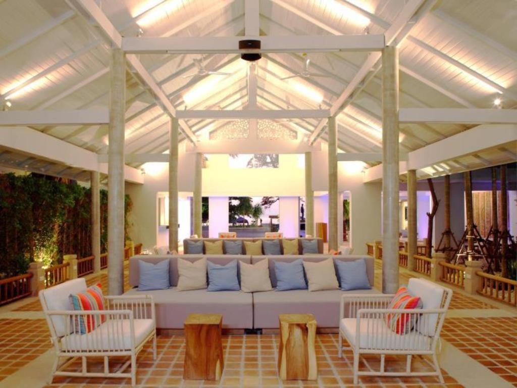 Hotel Ramada By Wyndham Phuket Southsea Karon Exterior foto